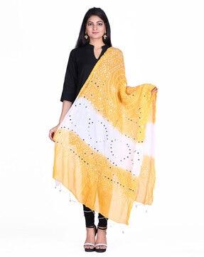 embellished dupatta with mirror accent