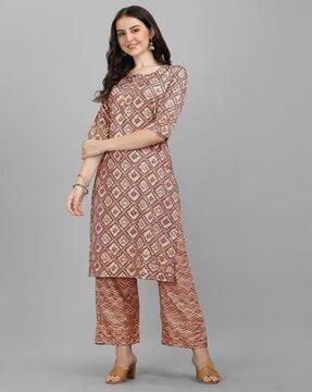 embellished kurta set