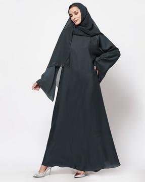 embellished round-neck burqa with scarf