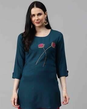 embellished round-neck tunic