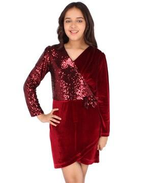 embellished shift dress with bow applique