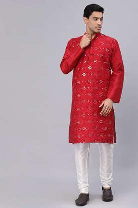 embellished silk blend regular fit men's kurta - maroon
