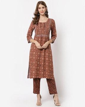 embellished straight kurta set