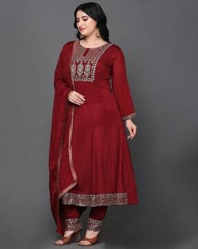 embellished straight kurta set