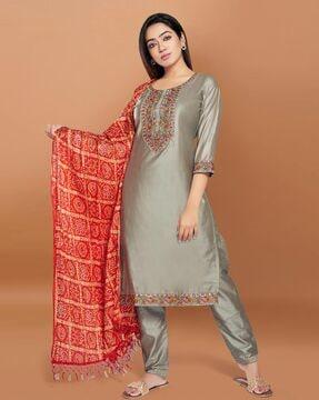 embellished straight kurta set