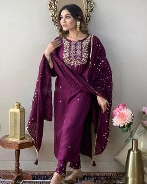 embellished straight kurta set