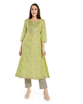 embellished straight kurta with notched neckline