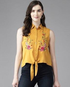 embroidered buttoned-up top