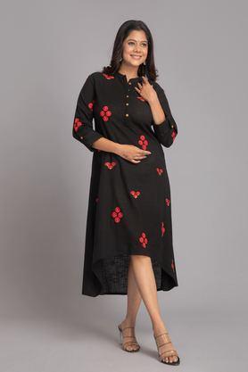 embroidered cotton v-neck women's casual wear kurti - black