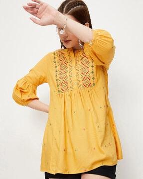 embroidered round-neck tunic with curved hem