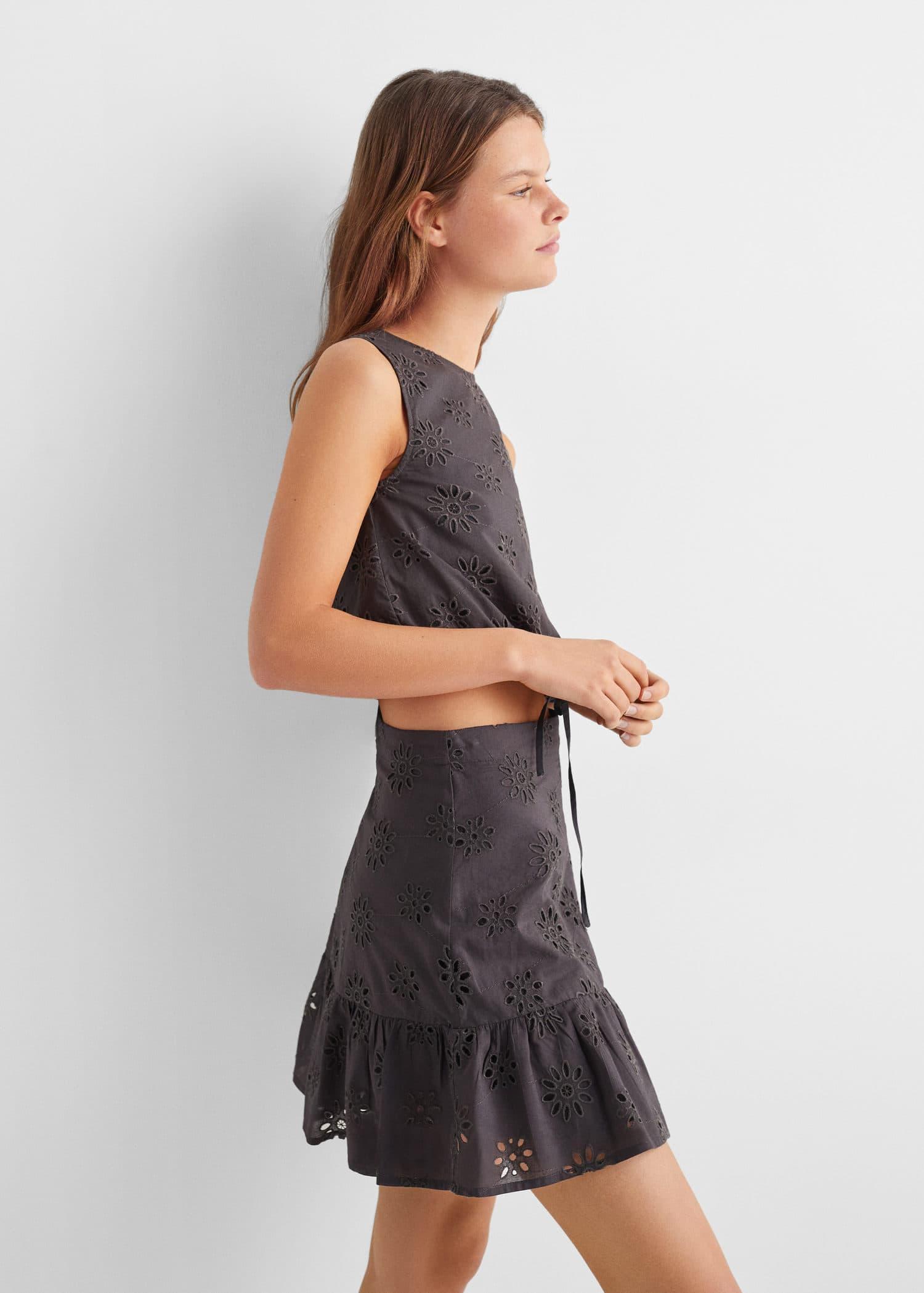embroidered ruffled skirt