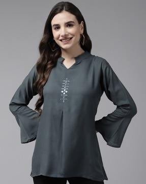 embroidered slim fit top with collar neck