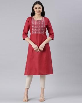 embroidered a-line round-neck kurta