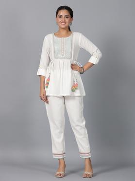 embroidered above knee cotton woven women's clothing set - off white