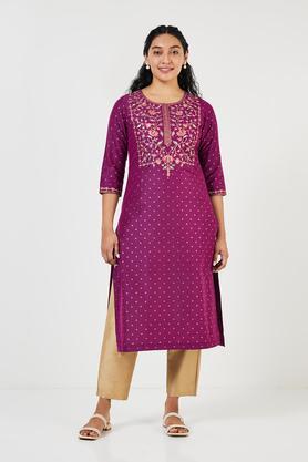 embroidered blended fabric round neck women's casual wear kurta - purple