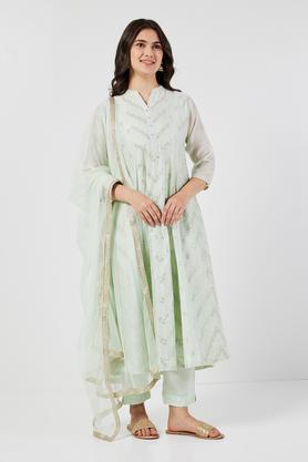 embroidered calf length blended fabric woven women's kurta set - leaf green