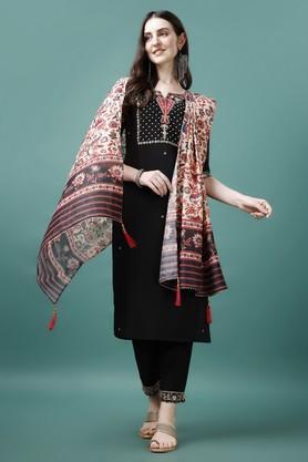 embroidered calf length chanderi woven women's kurta set - black