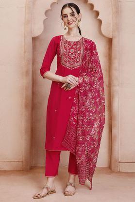 embroidered calf length chanderi woven women's kurta set - dark pink