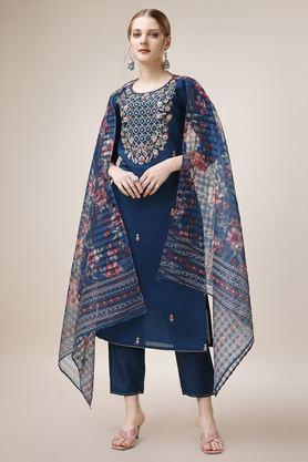 embroidered calf length chanderi woven women's kurta set - navy