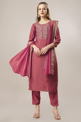 embroidered calf length chanderi woven women's kurta set - pink