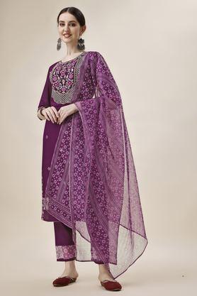embroidered calf length chanderi woven women's kurta set - purple