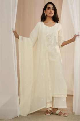 embroidered calf length cotton woven women's kurta set - off white