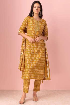 embroidered calf length muslin woven women's kurta set - yellow