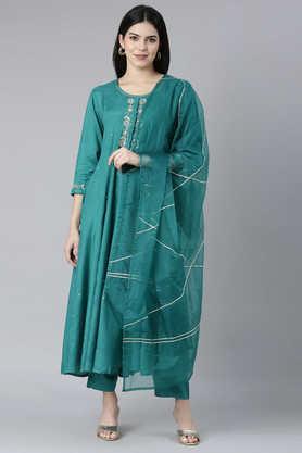 embroidered calf length raw silk woven women's kurta trouser dupatta set - green