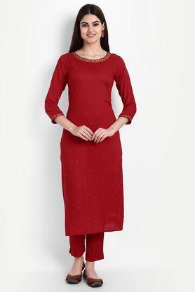 embroidered calf length rayon knitted women's kurta set - red