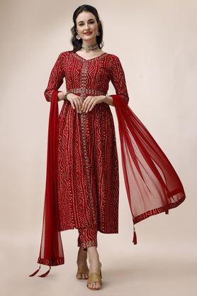 embroidered calf length rayon woven women's kurta set - maroon