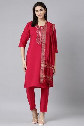 embroidered calf length satin woven women's kurta set - pink