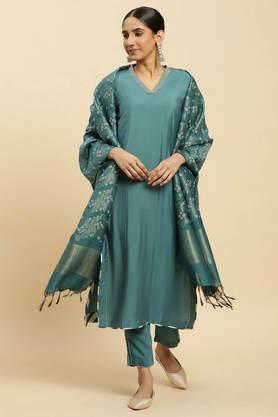 embroidered calf length viscose woven women's kurta set - blue