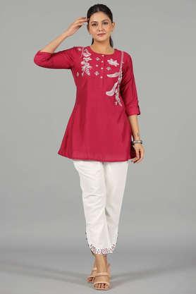embroidered chanderi round neck women's top & pant set - multi