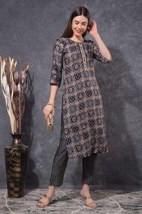 embroidered cotton blend round neck women's kurti with pant - blue