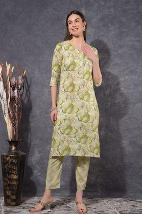 embroidered cotton blend round neck women's kurti with pant - green