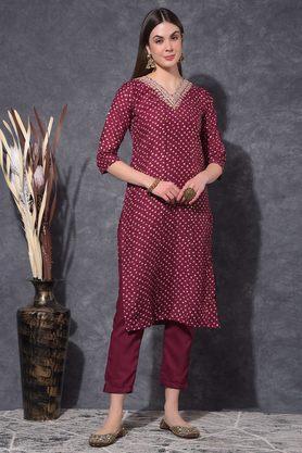 embroidered cotton blend v-neck women's kurti with pant - wine