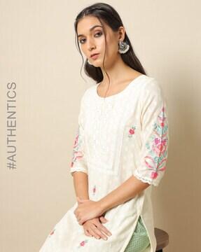 embroidered cotton dobby straight kurta with lace detailing