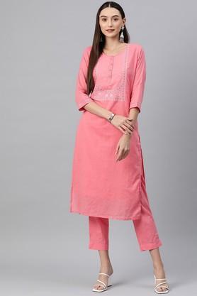 embroidered cotton regular fit women's kurta set - pink