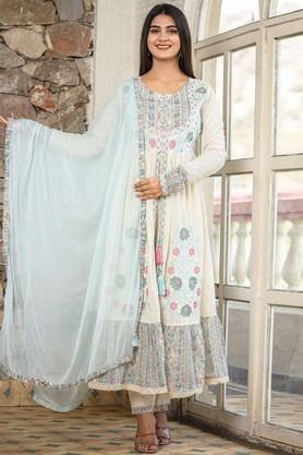 embroidered cotton regular fit women's kurta set - white