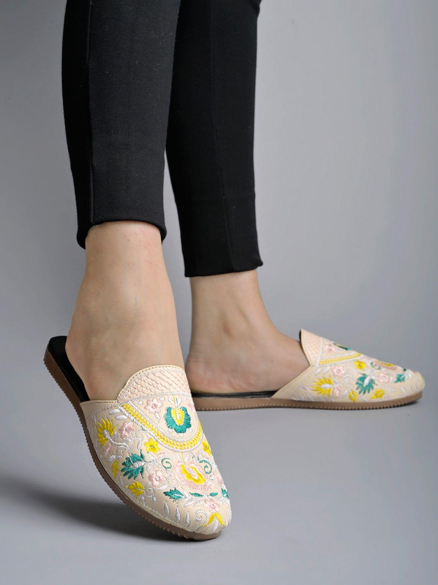 embroidered detailed cream flat mules for women & grils