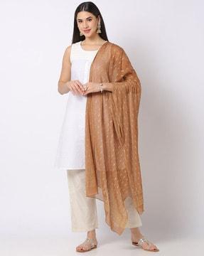 embroidered dupatta with contrast border