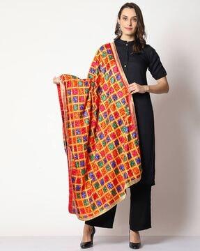 embroidered dupatta with contrast border