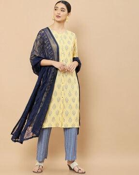 embroidered dupatta with tassels