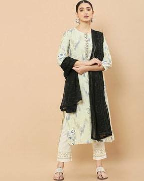 embroidered dupatta with tassels