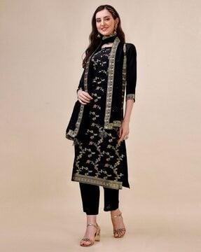 embroidered kurta pants set with dupatta