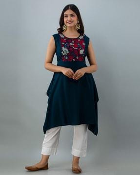 embroidered kurta with asymmetrical hemline