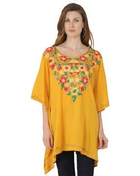 embroidered loose-fit top