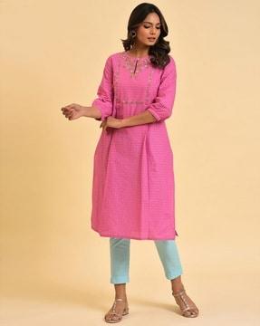 embroidered pleated kurta