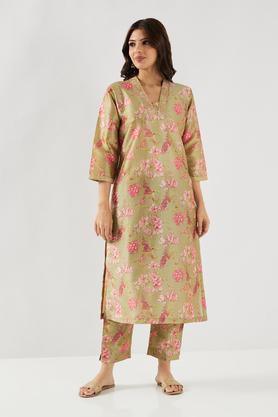 embroidered polyester v-neck women's kurta pant set - green