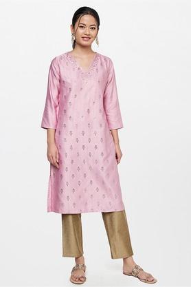 embroidered polyester v neck women's regular kurta - pink mix
